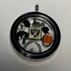 Las Vegas Raiders NFL Memory Charm Locket w/ 22 IN chain NEW